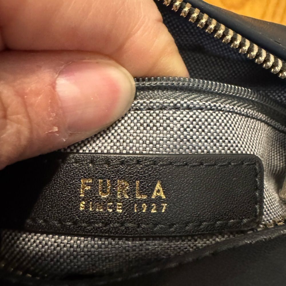 FURLA Vitello Sidney Goccia Crossbody Shoulder Bag Purse Black NWT Dust Bag - Picture 14 of 16